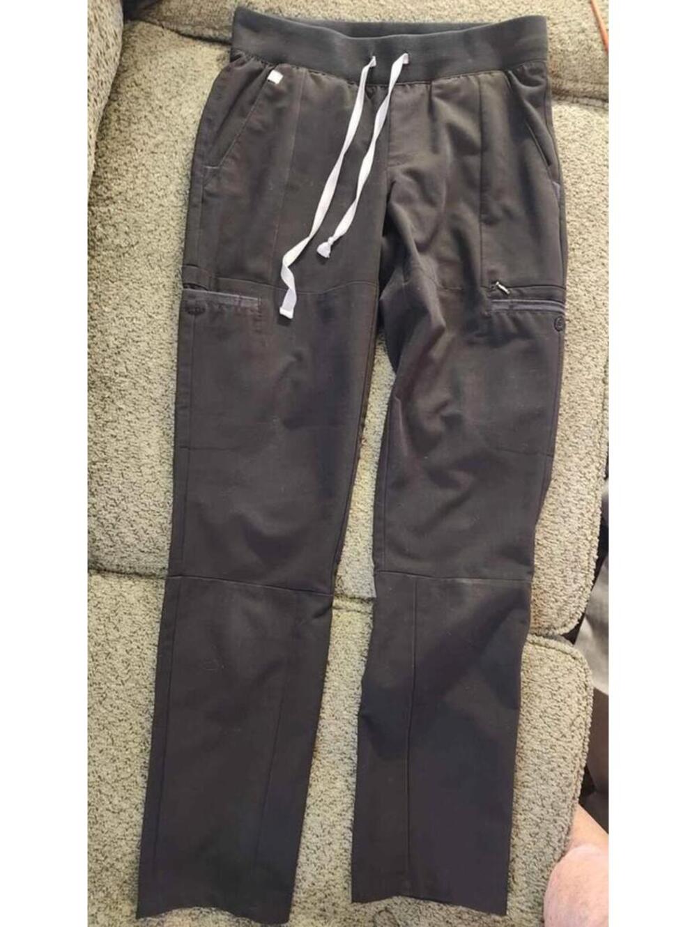 FIGS CARGO WOMENS SCRUB PANTS SZ. XXS EXC. CONDITION  CL0101